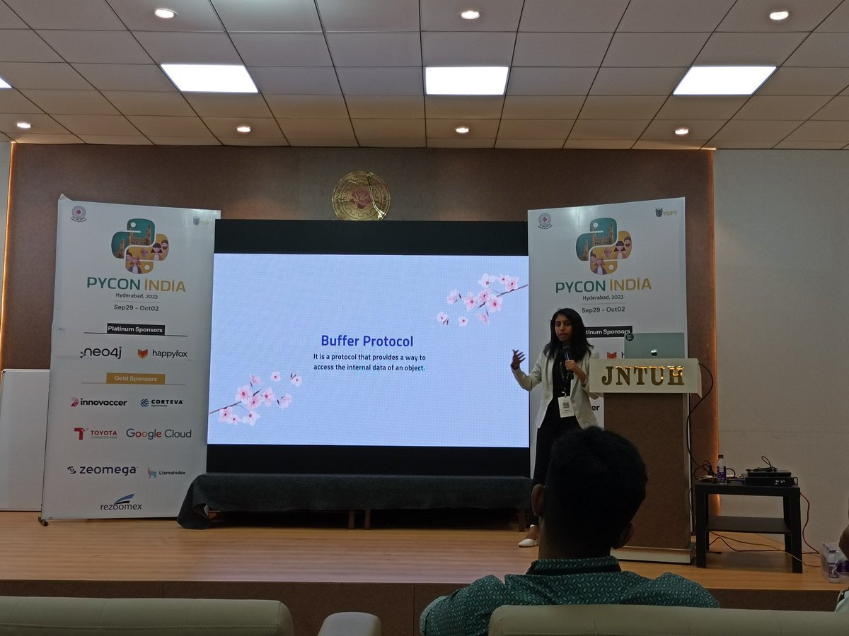 theOnlyMaDDogx's tweet image. At Kesia's Zero Copy Zen talk
#PyConIndia2023 #PythonForAll #CodeCollaborateCelebrate #Day3 #Talks #JNTUH #Hyderabad
PS: the presentation are quite pretty with pink Sakura and even Japanese paintings. The session being insightful goes without saying.