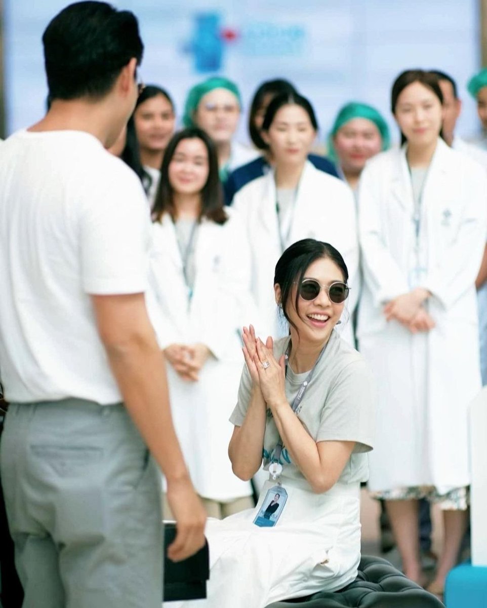 locationing's tweet image. ㅤㅤ

📸 𝑹𝒂𝒊𝒔𝒂𝑵𝒐𝒕𝒐𝒏𝒆𝒈𝒐𝒓𝒐 

ㅤ Tumben Mas Maha jemput tanpa ngasih kabar. Akhirnya jadi terjebak kan disuruh foto-foto dulu.

ㅤㅤ