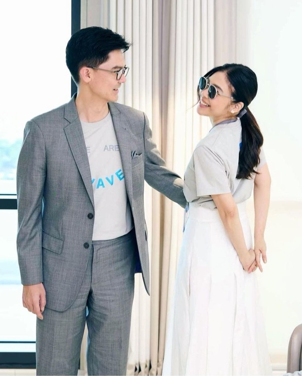 locationing's tweet image. ㅤㅤ

📸 𝑹𝒂𝒊𝒔𝒂𝑵𝒐𝒕𝒐𝒏𝒆𝒈𝒐𝒓𝒐 

ㅤ Tumben Mas Maha jemput tanpa ngasih kabar. Akhirnya jadi terjebak kan disuruh foto-foto dulu.

ㅤㅤ