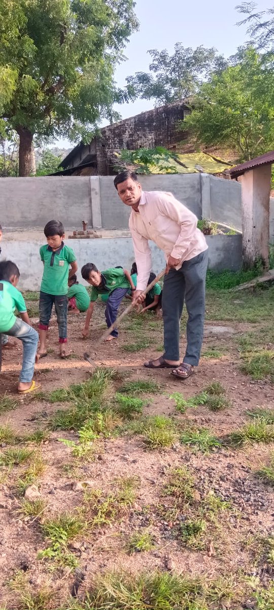 sbaria19's tweet photo. subhash baria
@sbaria19
·
8m
#gujaratinformation #SwachhBharat #SwachhataHiSeva #SwachhBharatMission #GADH #BHIKHAPURA #JETPURPAVI #CHHOTAUDEPUR #CRCBHIKHAPURA #CRCKADVAL #GUJARAT https://t.co/w2AcxM0Va3