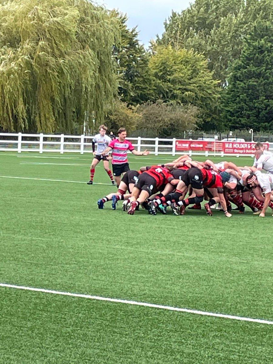 arronwi26646941's tweet image. Few action shots of Cheltenham vs Hereford yesterday! Player welfare always at the front of everything we do! #gladref @glos_rugby_refs