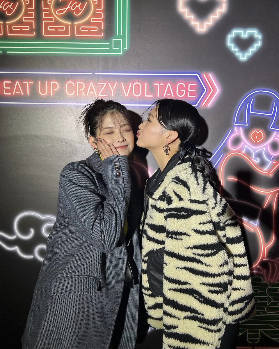 __980727__'s tweet photo. 理佐天がこの世で1番最高だって前世から言い続けてる〰️

#risagram https://t.co/C7xDlBcSd9