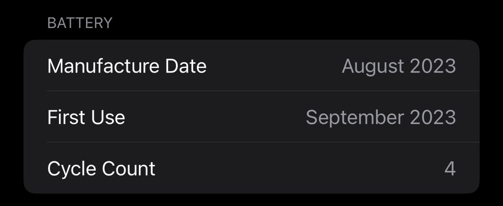 ClipForYouD3's tweet photo. @appleintro Bro my battery cycle while it was still in the box☠️💀💀 https://t.co/4A0xYxp2KJ