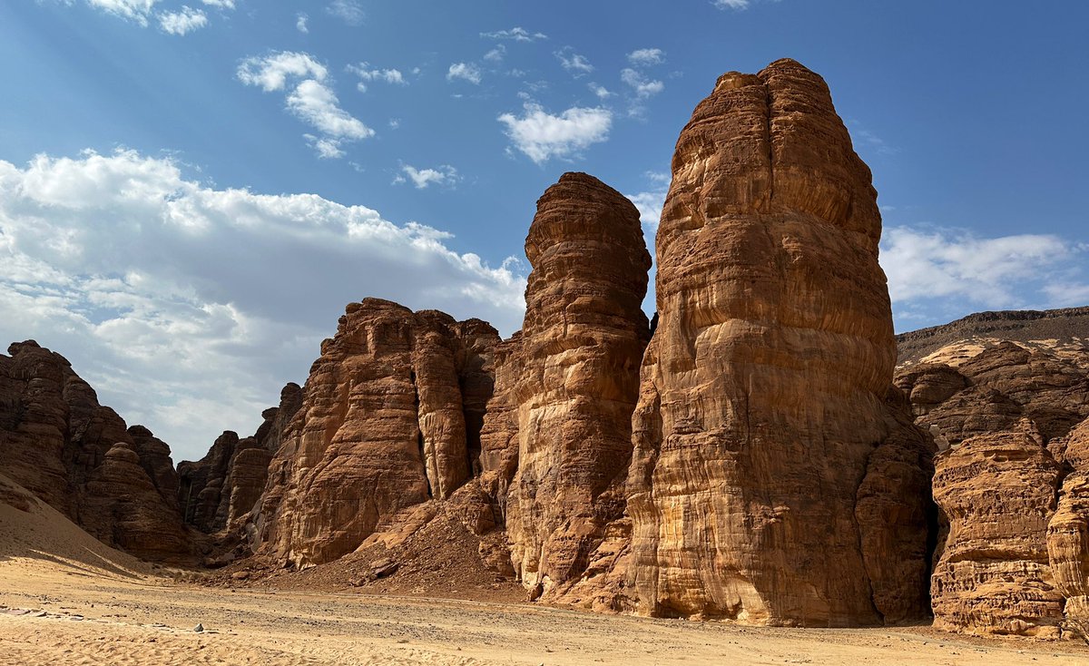 builthistories's tweet image. Amazing rock scape of Hegra, Alula, Saudi Arabia

#rockscape #hegra #alula #saudiarabia