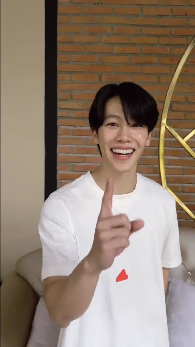 ภารกิจนี้วันสุดท้ายแล้วค่ะมาช่วยกัน
#STARLIGHT2023XWarWanarat #warwanarat <a href="/warwanarat/">ว</a>