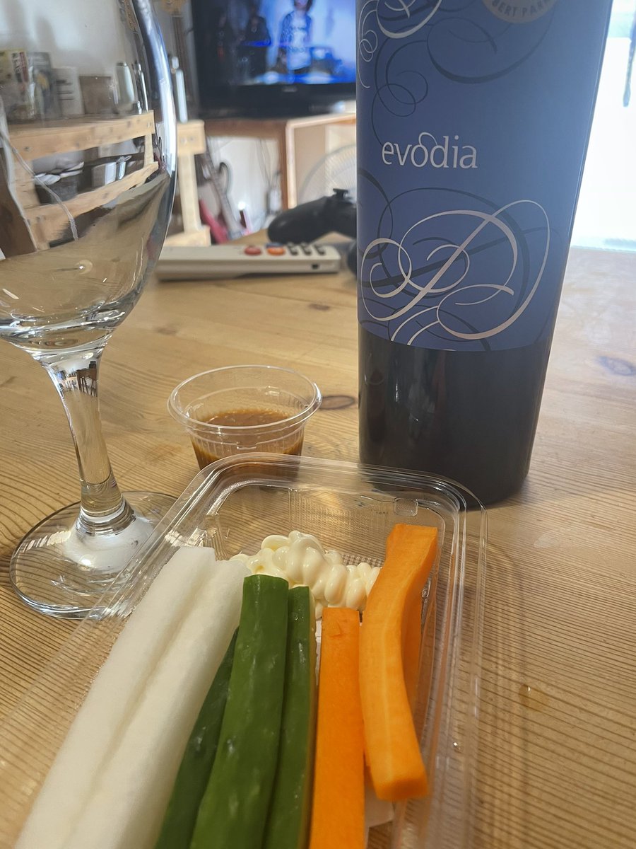 tantakann's tweet photo. 今朝のLa Realと
クボのパフォを
振り返りながら
1000円台で感じられる幸せ
🇪🇸🍷🇪🇸ウマー
#evodia https://t.co/dugQ84d2dY