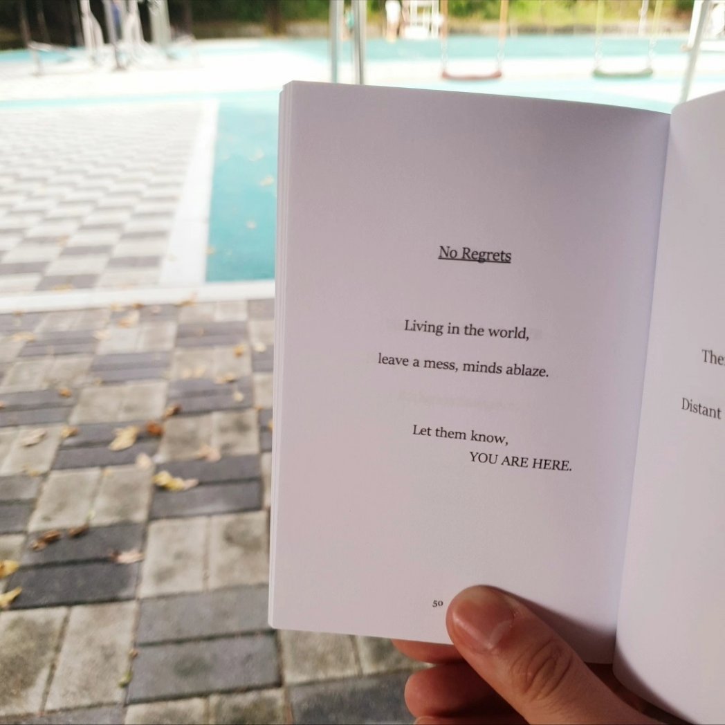 ea_robins's tweet photo. This month is Missing the Mark's first bookversary  🎂🥳🎉

To celebrate, for the first time ever (quite possibly the only time) I am making the .pdf file available for FREE download!

https://t.co/Y1StbKGx4H

#freebook #poetry #haiku https://t.co/Tmc6QlCCAC