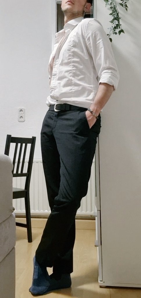 demubus's tweet photo. Anyways. Girl dinner? https://t.co/4dUlyiak6Y