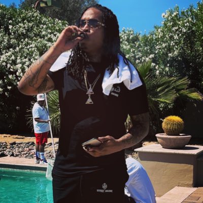 saefoabigrell's tweet photo. #NewProfilePic https://t.co/JFP2CNFcGF