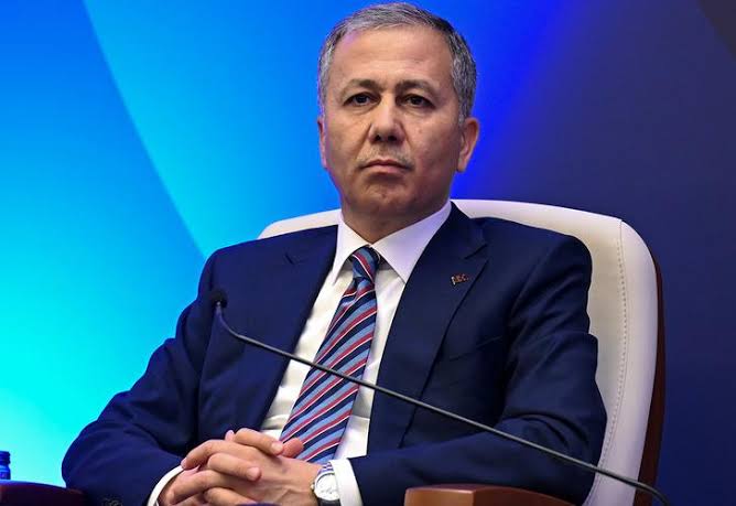 Çetelere, bölücülere karşı Bakanımızın yanındayız! <a href="/AliYerlikaya/">Ali Yerlikaya</a> 🇹🇷