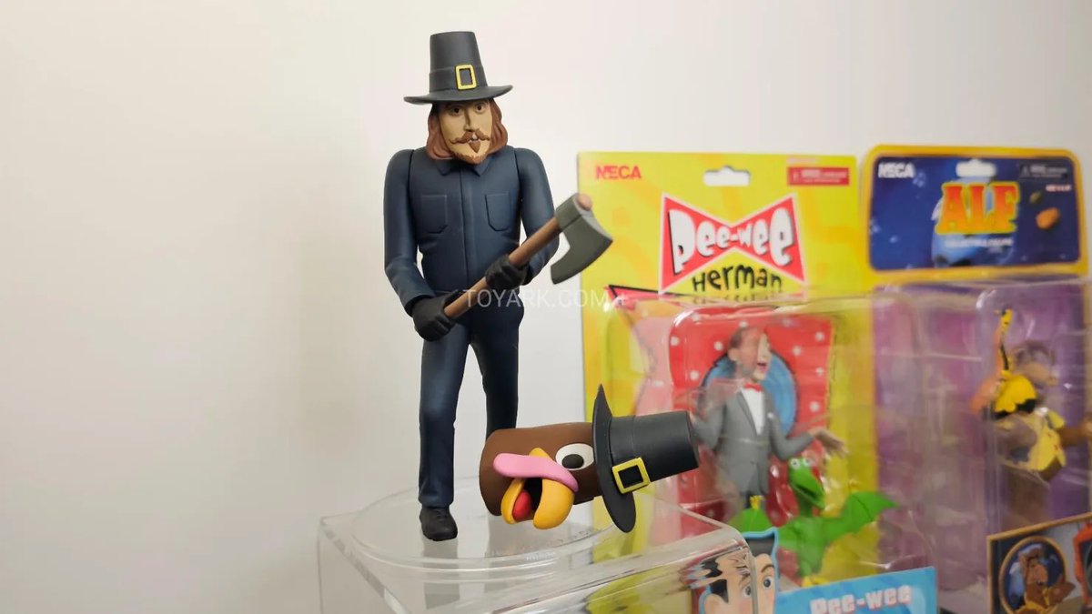 fofeando's tweet photo. Desde la #ToyFair en NY se revelan nuevas figuras de la marca #NECA. Tendremos más #TMNT x #UniversalMonsters, #ToonyTerrors y #ToonyClasics, así como figuras de lujo de M3gan, Vincent Price, Thanksgiving, etc. #Fofeando https://t.co/61Lb6fU8Sq