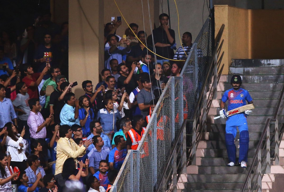 THE ENTRY @imVkohli 👑
#ViratKohli 
#INDvsWI #T20WorldCup