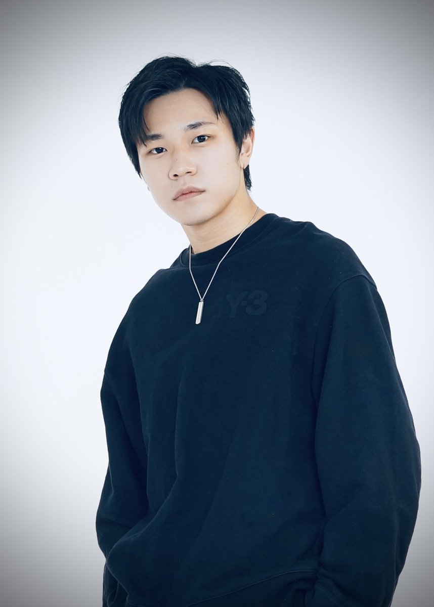 demo_yoake's tweet photo. 🏴メンバー紹介 Part.1🏴

遠藤魁人（えんどう かいと） @kaito_demo

・誕生日：11/16
・血液型：A型
・出身：愛知県

#Demo8 #デモエイト https://t.co/trgO7LdGEG