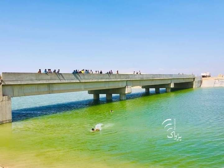Sahilkh51645083's tweet photo. #قوش_تېپه
قوش تېپه به د هېواد په اقتصاد کې ستر انقلاب رامنځ ته کړي.
د قوش تېپې کانال پروژه يوازينۍ ستره پروژه ده چې چارې يې يوازې د افغان حکومت او افغانانو په لاس مخ ته ځي او هېڅ بهرنی شرکت يا کارمند پکې دخيل نه دی.
♥♥♥#قوش_تېپه https://t.co/51QLRdWB2b