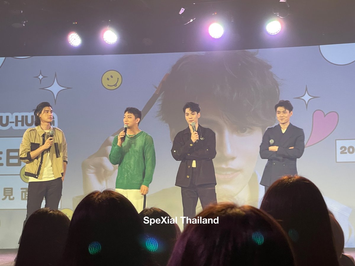 OMG!!! อยู่ไม่ได้แล้ว หงเจิ้งเกอ / หมิงเจี๋ย / อี้เอิน ทางเราคือน้ำตาไหลไม่หยุด สะอึกสะอื้น ต้องหยิบทิชชูขึ้นมาเช็ด😭😭😭😭😭😭😭😭😭 หยุดร้องไห้ไม่ได้เลย เหมือนฝันเลยค่ะ แม้แต่ต้าเกอ ลีดเดอร์วงเองก็มา 😭😭

#หลินจื่อหง #LinZihong #SamLin 
#林子閎 #sam_spexial
#林子閎Sam #SpeXial