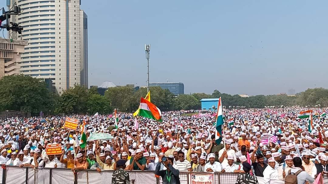 Jsingh1693's tweet photo. पुरानी पेंशन बहाल करो #OPS_RALLY_DELHI_CHALO #aajtak #media #NarendraModi #PMOIndia #abpnews #IndianRailways #OPS #DelhiChalo  #ArvindKejriwal #RahulGandhi #support #WeWantOPS #Justice #NPSनिजीकरणभारतछोड़ो #ramlilamaidandelhi #BJP https://t.co/5WEMB95ZBv