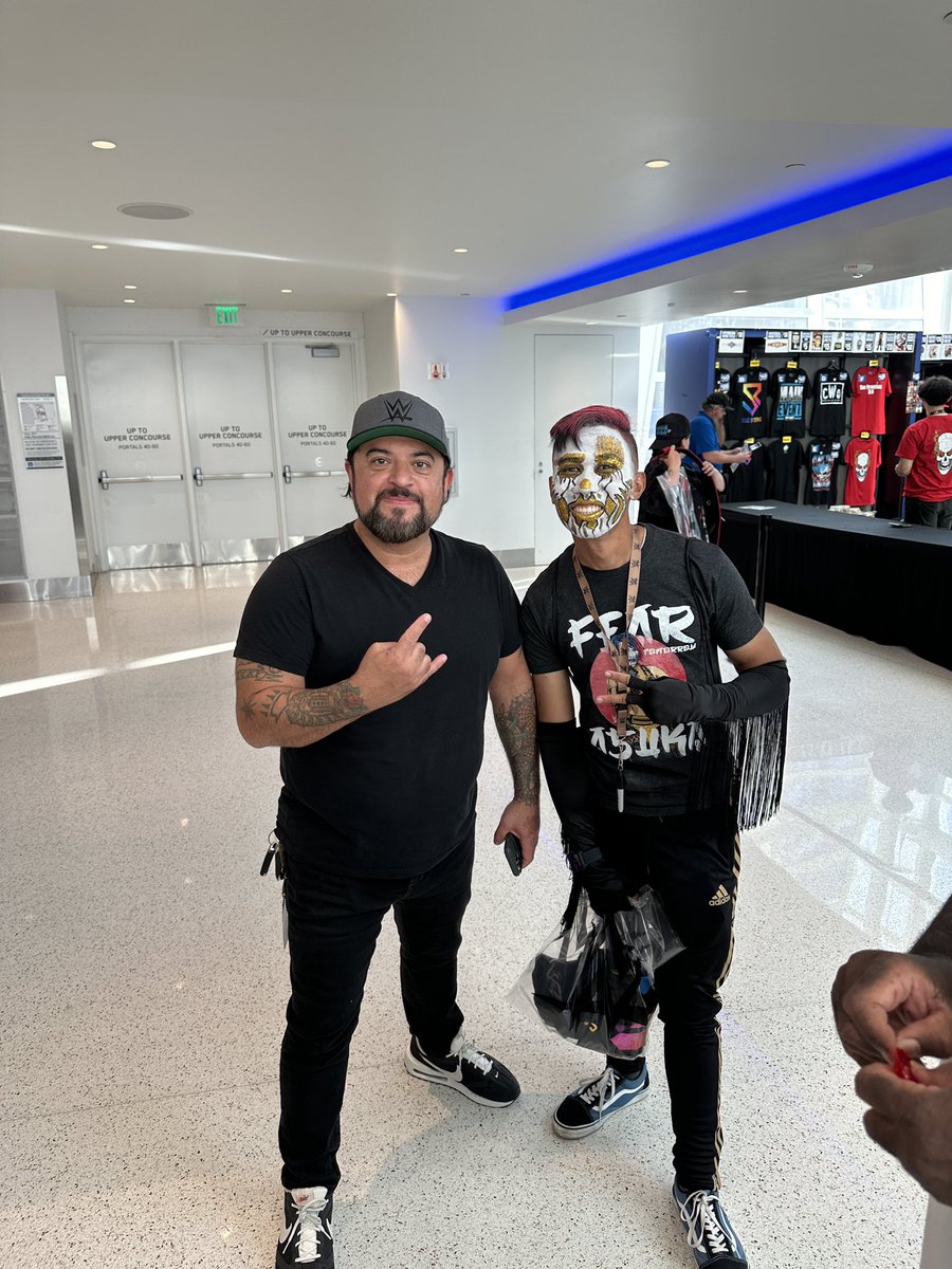 iceicyboii's tweet photo. Thank you @BillySmith for my second VIP Experience Tour!!
Face Paint: Asuka
#wwe #wwevip #wwesanfrancisco #asuka #chasecenter #thecreation #iceicyboii https://t.co/CeL3GsoPR1