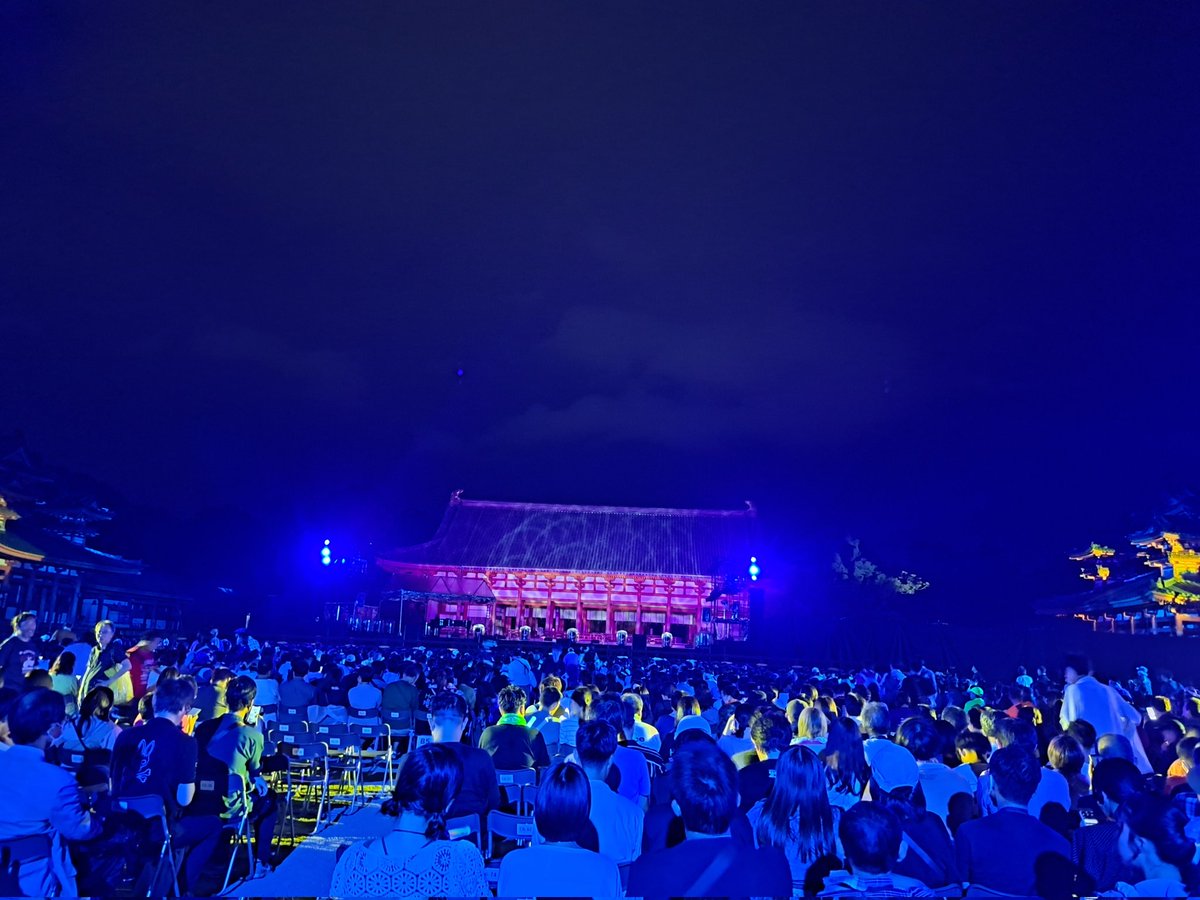 chika__poko's tweet photo. 月音夜、全部良かったんだけど、とくにテーテーテテテテテーテ‐テテテテをセトリに入れた人には厚くお礼申し上げたい
周りもどよめいてた
全員を見たい!でも、みよちゃんの表情も見たい!で:(っ'ヮ'c):ハワワして感情ぐるっぐるだった
#平安神宮
#BEYOOOOONDS
#juicejuice
#Moonlightnight https://t.co/RmBR8TfIu7