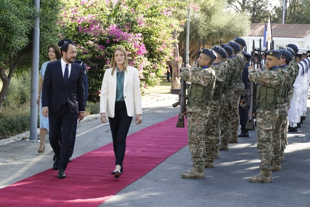 Happy Independence Day Cyprus!

Thank you President <a href="/Christodulides/">NikosChristodoulides</a> for your leadership.

The EU stands with Cyprus and will keep working to give new impetus to a way forward under the auspices of the <a href="/UN/">United Nations</a> plan.

Europe will never be complete while Cyprus remains divided 🇪🇺🇨🇾