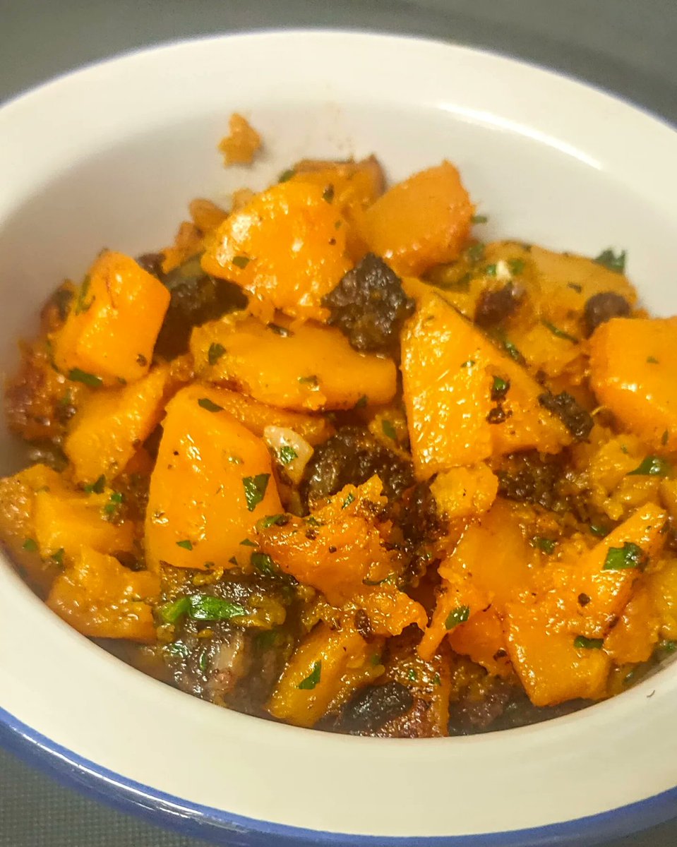 CordeBou's tweet photo. La tardor ens porta nous plats 😋

#platets #cuinacatalana #tradicional #productedemercat #detemporada #tardor #autumn #foodies #realfood #glutenfree #restaurante https://t.co/P0CX0QjDPi