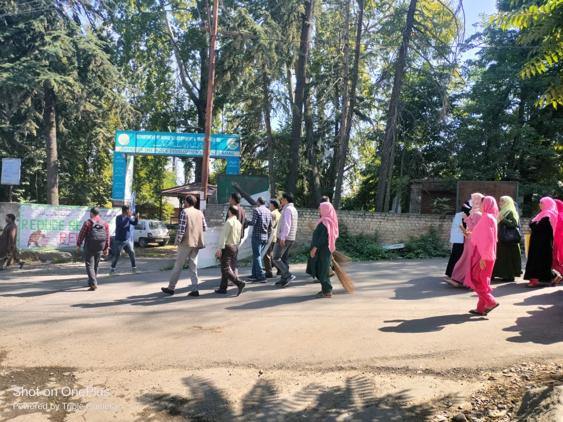 BlockKhag's tweet photo. Swachhata He Seva Activities Block Khag https://t.co/kCLwaiXONt