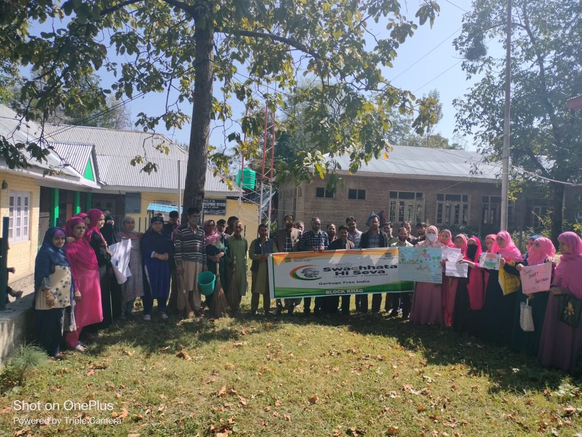 BlockKhag's tweet photo. Swachhata He Seva Activities Block Khag https://t.co/kCLwaiXONt
