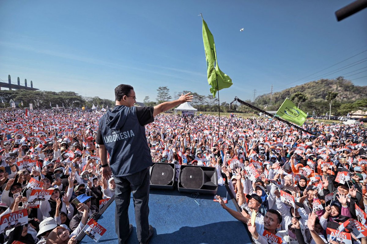 Jalak Harupat! Emang boleh semeriah ini?

#ApelAkbar #DesaBersatu #JawaBarat #untukIndonesia