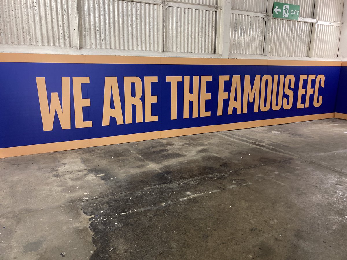 HatterStew's tweet photo. What an away day at Goodison! Proper ground and a nice three points. #LutonAreBack #LutonTown #COYH https://t.co/X87uqFM5r2