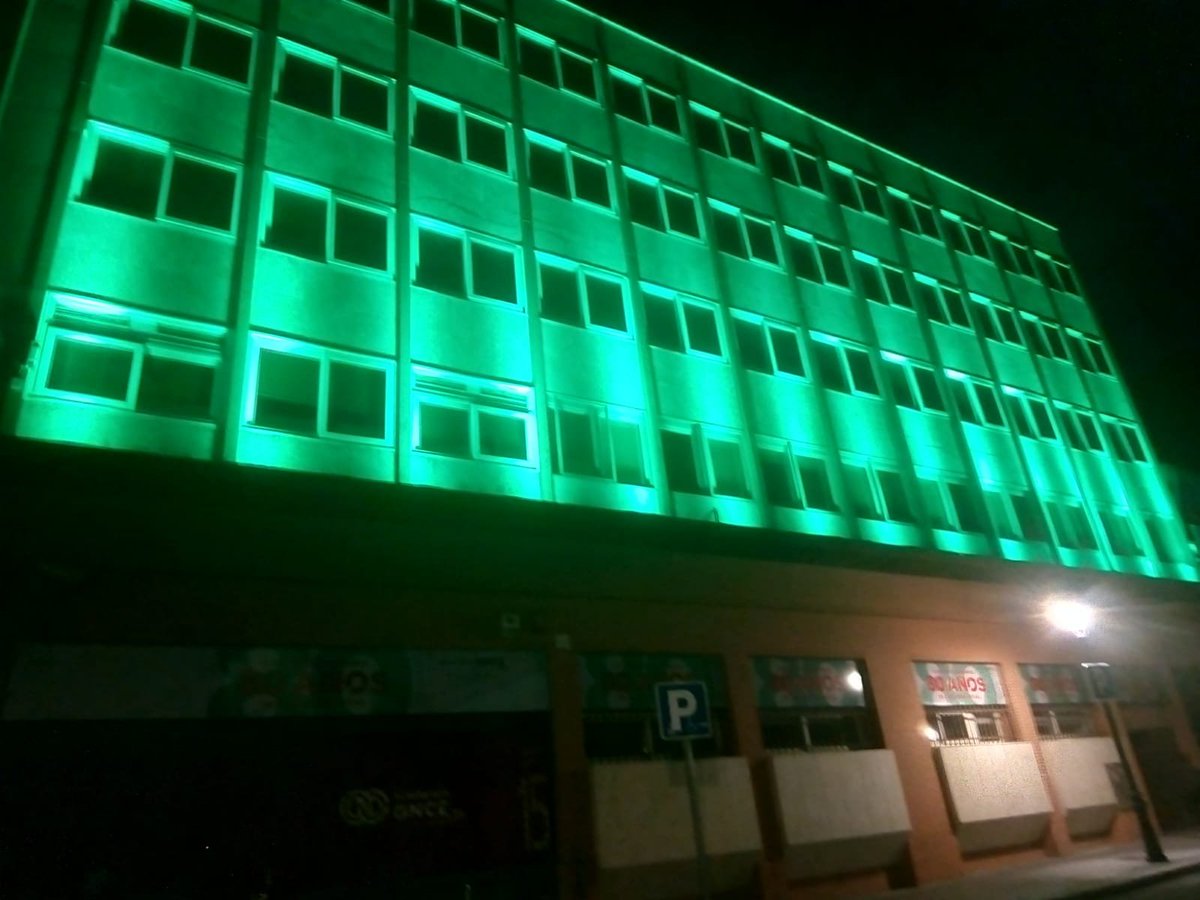 💚 Con el #DíaNacionaldelaArtritis, comienza “Octubre, mes de la #artritis y espondiloartritis”  

Hoy, nuestra fachada se iluminará de verde, al igual que decenas de edificios y monumentos de nuestro país.  

Más info en conartritis.org/octubre/

#OctAR23