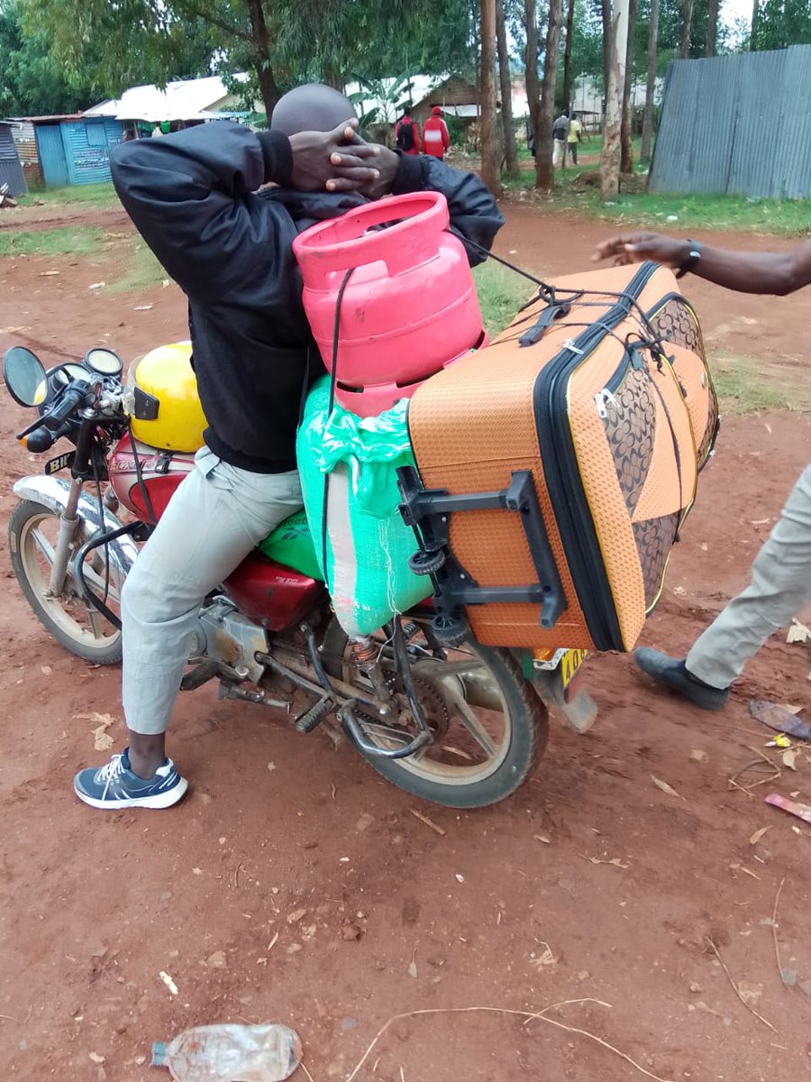 <a href="/kalya_kiprono/">Kiprono Kalya</a> <a href="/Dollait254/">Kibet Ngeno</a>
Admitting new Chepkulel all the way from Kitale. Amekuja na nusu gunia ya mahindi. Naona hii semester hakuna kuinama.
<a href="/aneCherono/">Cherono</a> 
<a href="/DjamilleMashin/">Djamille</a> 
<a href="/PkulelUMC/">Pkulel University</a> 
#PkuleUniversityOfGoodVibe