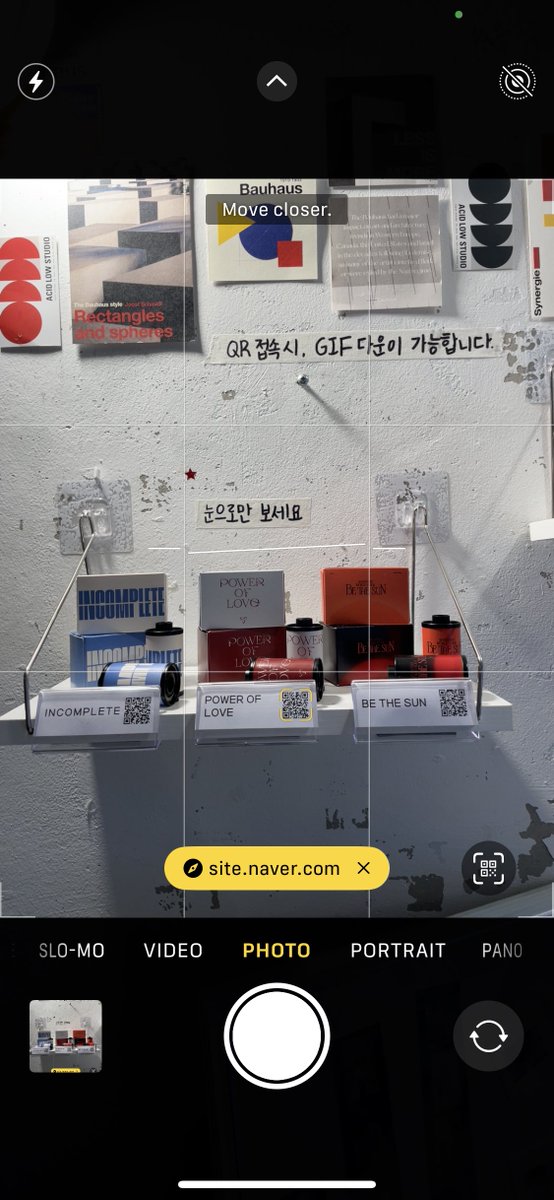J_film_lab's tweet photo. 📢 J 현상소 현장 배치 상세안내

현상소 내 비치된 🖤QR코드🖤 접속 시
각 행사에 따른 GIF를 다운로드 할 수 있는 링크로 연결됩니다!

많은 이용 부탁드립니다🤍 https://t.co/dXBvr47b1N