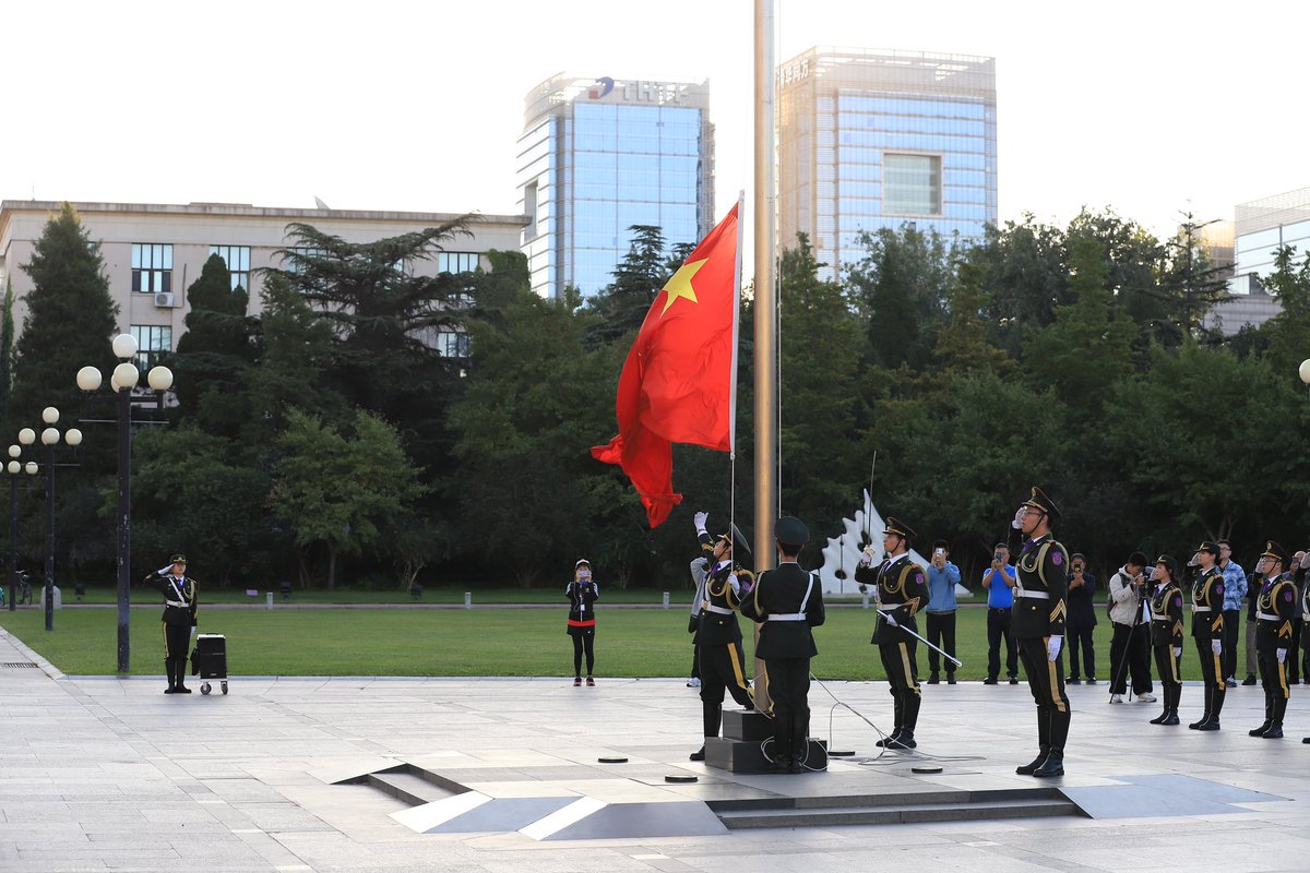 Happy national day
Taken at @Tsinghua_Uni
  #photo #photograghy #photooftheday #PhotographyIsArt #art #DiscoverTsinghua #technology #XTwitter #PHOTOS #cameraman #Canon #sony #beautiful #BEAUTIFUL #Like #love