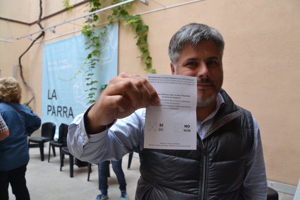 albertbatet's tweet photo. Avui fa 6 anys vam celebrar l’acte de sobirania més important de la nostra història recent. Va ser una victòria de país. El referèndum de l’1 d’Octubre ens marca el camí cap a la independència de Catalunya! https://t.co/j0M0GCkLa2