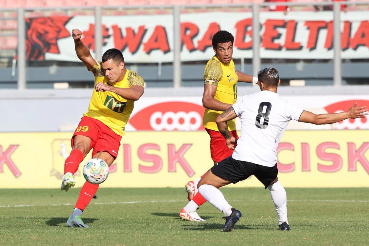 Happy Sunday, STRIPES 🔴🟡

#HiberniansBirkirkara #COTS