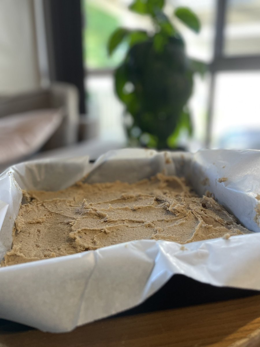 BrookeF_'s tweet photo. Butterscotch Brownies for the win! ππΌ#TheGreatRareBooksBakeOff #BakeMonash https://t.co/7qUKPmSq2s