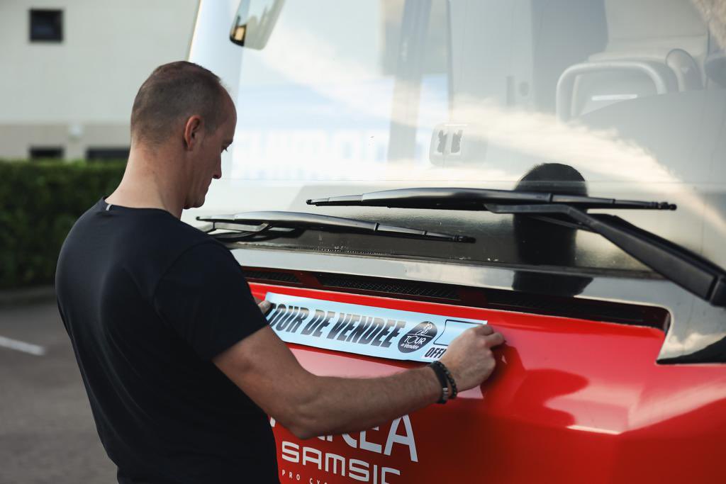 Une journée spéciale 🧷 <a href="/lauPichon/">Laurent Pichon</a> 

📸 <a href="/FRJ_studio/">Franz-Renan Joly フルジスタジオ</a>