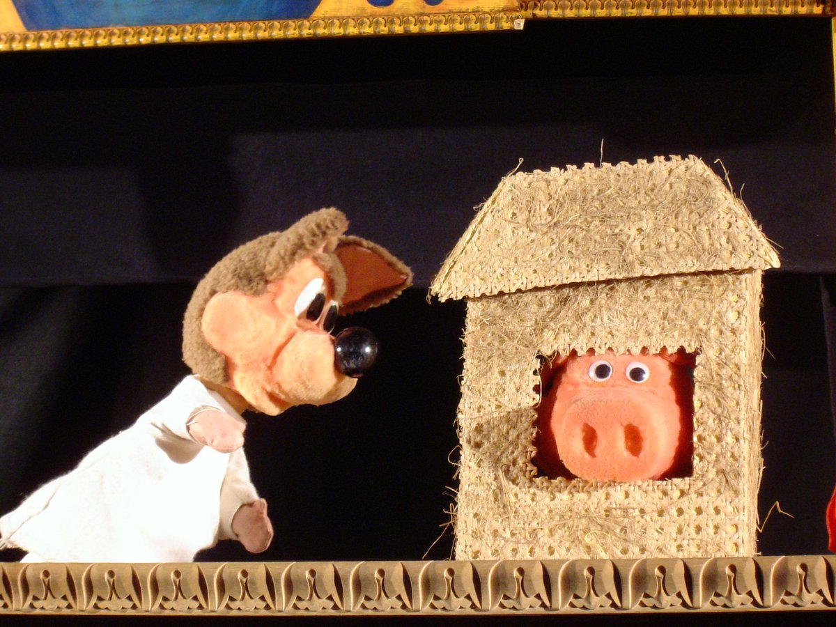 Hoy estaremos con Los Tres Cerditos a las 18:00 en Hellín (Albacete). ¡Allí nos vemos!
🎭🎭🎭
#troposteatrodetiteres #troposteatrodetíteres #troposteatro #Teatro #hellin #hellín #Albacete #octubre #October #Cultura