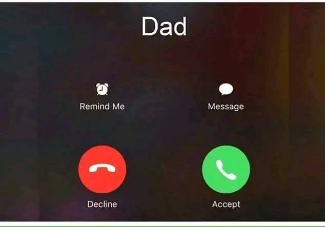 Mwiza_Rosly1999's tweet photo. When was the last time you saw this on your phone?
Me never seen😭 https://t.co/86YZQsnEWu