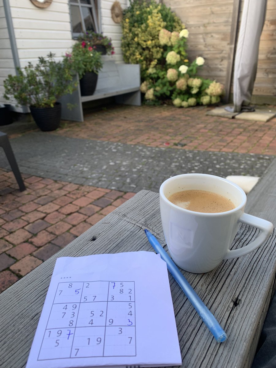 RaymondBoth's tweet image. Laatste ☕️ op zondagochtend ooit in ons lekkere tuintje? Vanaf morgen bezichtigen dus hoop eigenlijk van wel.   

#huistekoop #Velserbroek #velsen #haarlem #ijmuiden #santpoort #spaarndam  

🏡 funda.nl/42243811