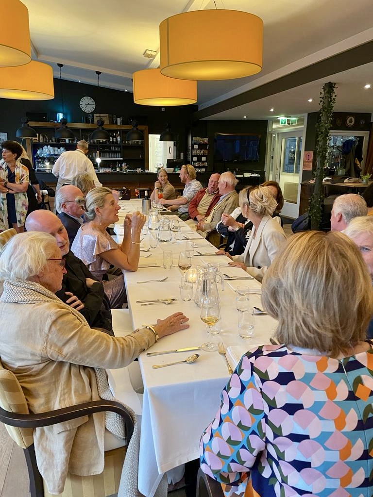 RM1837's tweet photo. Ter gelegenheid van de 186ste verjaardag was er gisterenavond een Diës Cocktail avond. 🍸🍹 https://t.co/pMW2QwxHzT