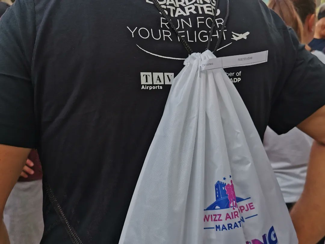skopjeairport's tweet photo. ✈#boardingstartedrunforyourflight✈
🏃‍♀️🏃‍♂️🎽👟💨 TAV Macedonia team #running 2023 Skopje Marathon!!!  
#skopjemarathon2023
#wizzair #wizzairmarathon2023 
#marathon #skopje #ohrid #run #runforyourflight https://t.co/vpZRFuc9y2