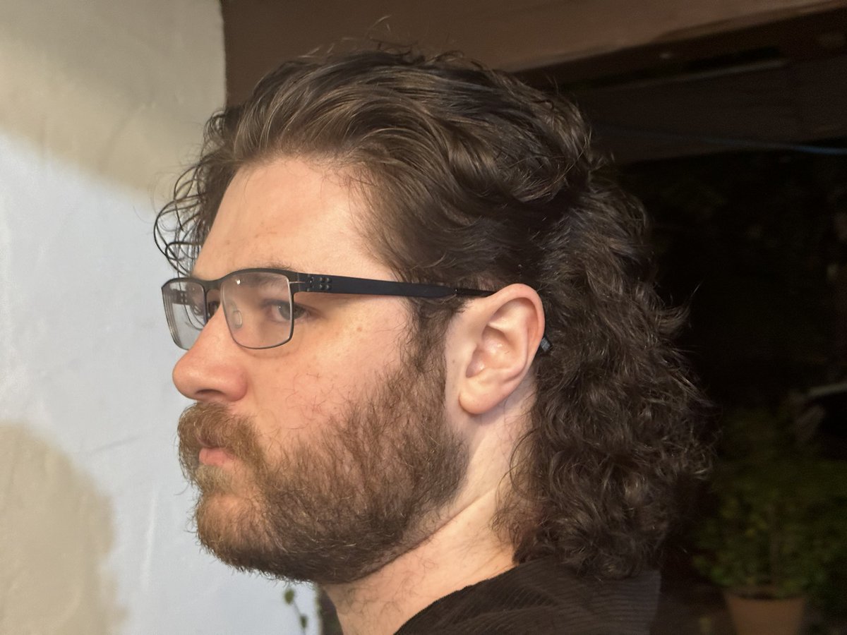 Ringler_SSBM's tweet photo. Shout outs to @SufyanZ3R0 imagine if a dude fucked you up with falcon and then was like “let me fix your cut” https://t.co/hxwQ3cD1sM