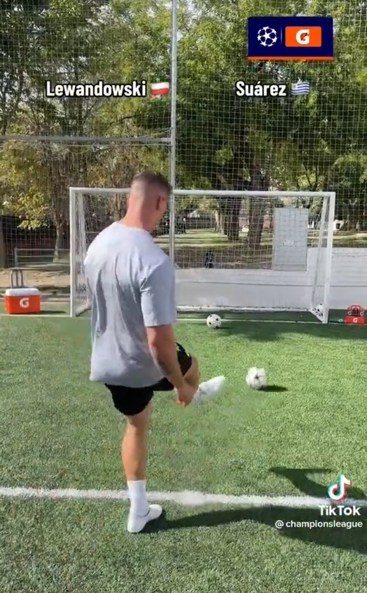 🇺🇾 ™ tweet media