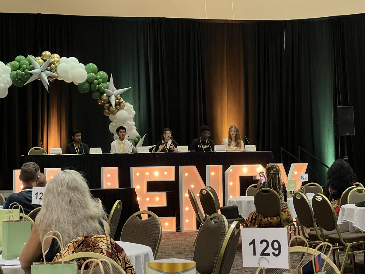 alia_morales's tweet photo. Enjoyed a great conference in Palm Springs on Saturday! The “PSUSD 2nd Annual Diversity and Racial Equity” Conference! #equitywarrior #lifelonglearner
From the mouths of students, “We must embrace our differences so that we are accepting of others.” @PSUSD https://t.co/rucBG7eZUZ