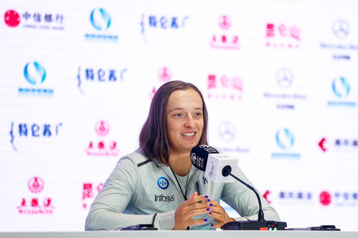 'I think it's a little bit easier to come back to the mindset of chasing somebody because that's what we've been doing our whole lives.' Iga Swiatek happy to shift her focus as she makes her #ChinaOpen debut. Read: wtatennis.com/news/3706507/w…