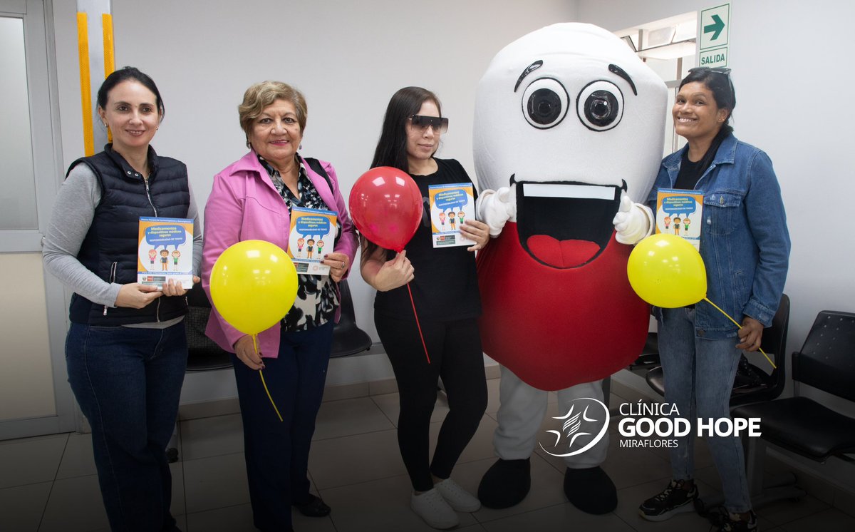En el marco de la campaña nacional de #Farmacovigilancia y #Tecnovigilancia, nuestro comité de Farmacovigilancia realizó charlas a nuestros pacientes para sensibilizar sobre la seguridad de medicamentos y dispositivos médicos con el fin de vigilar la seguridad de los productos.
