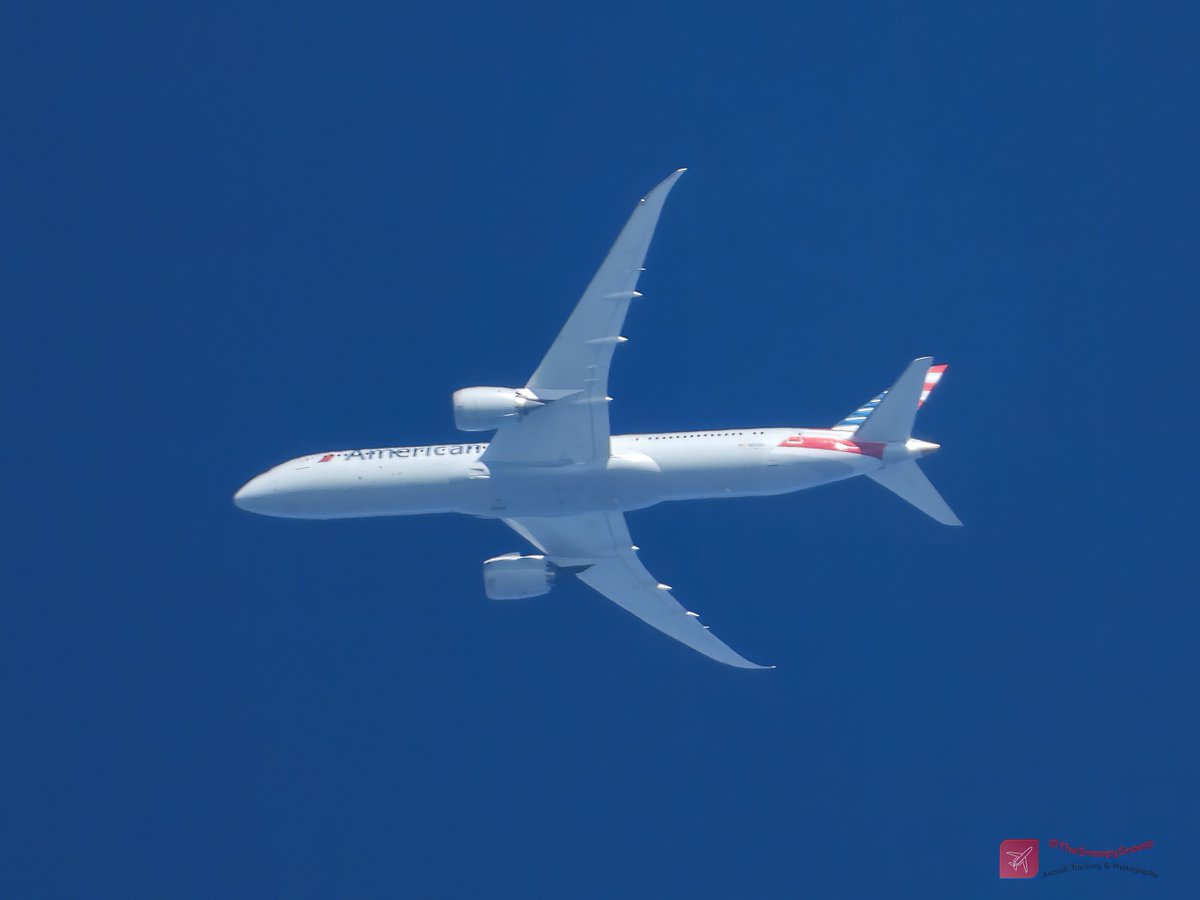 TheSnoopySnoop's tweet photo. #AA111 American Airlines
Boeing 787-9 Dreamliner N833AA
513 mph @ 34,000ft (6.4 miles), FCO/ORD

Last photo has it passing over #AF85 (next set)

#avgeek #planespotting #nikonphotography #aviationphotography @AmericanAir https://t.co/G2etluCpI8
