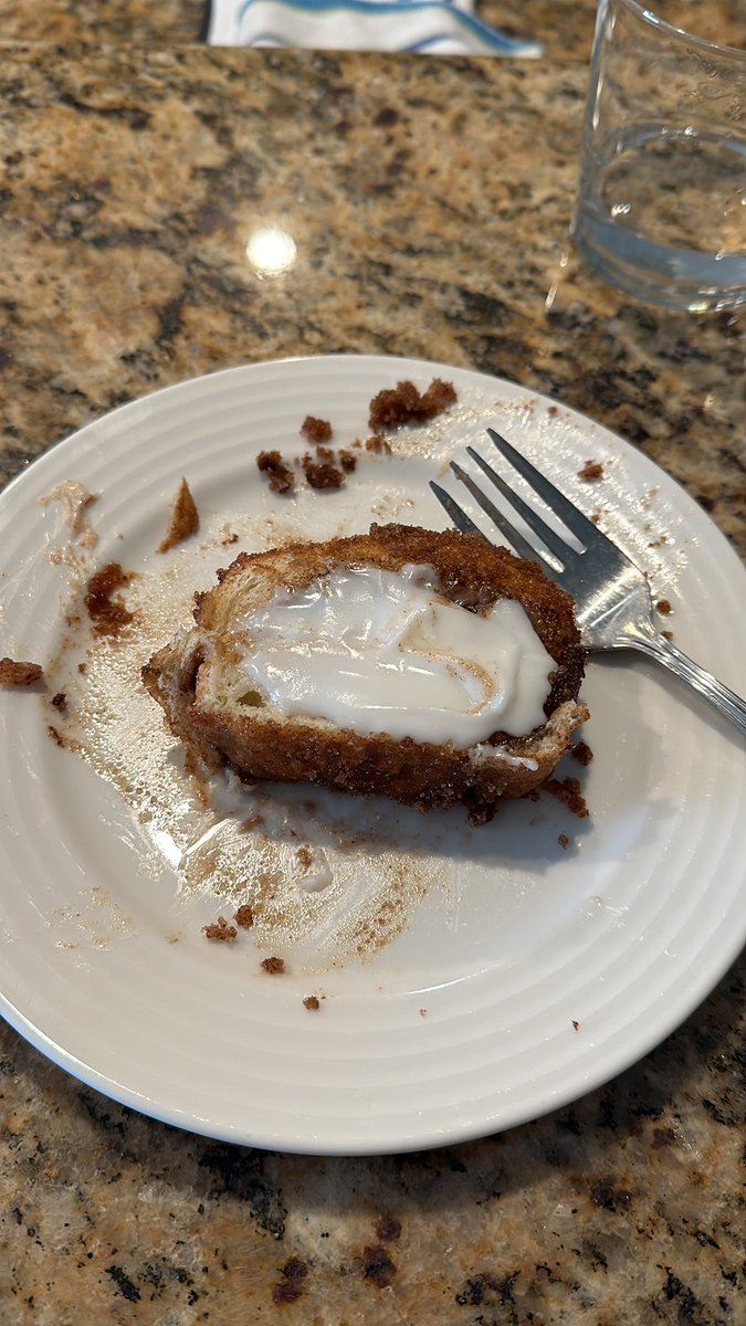 WildcatCoasters's tweet image. Breakfast of Champions this morning! @Dollywood #cinnamonbread #iknowyouknow