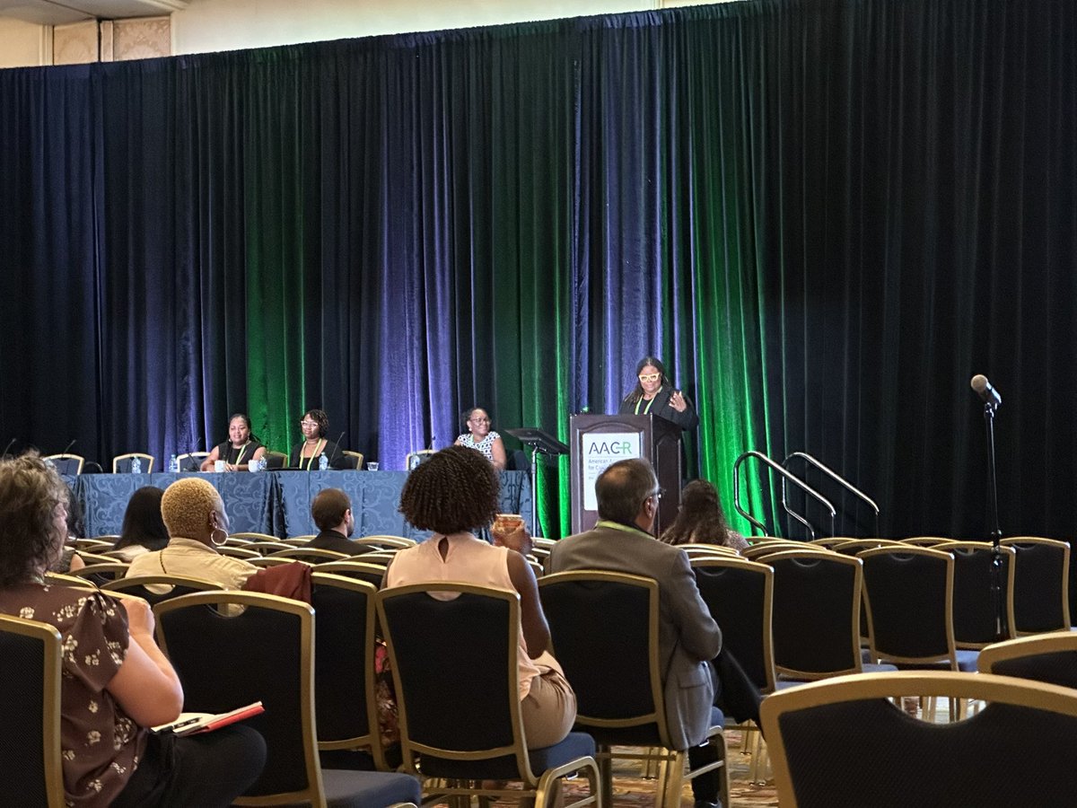 Everything about this panel has been 🔥🔥🔥 Hope to see more of this content at future #AACRDisparities Conferences @zinzinator @EpiDocScott @JasmineMk19 

#AACRDisp23 #StructuralRacism #TeamScience #InterdisciplinaryScienceIsStrongScience