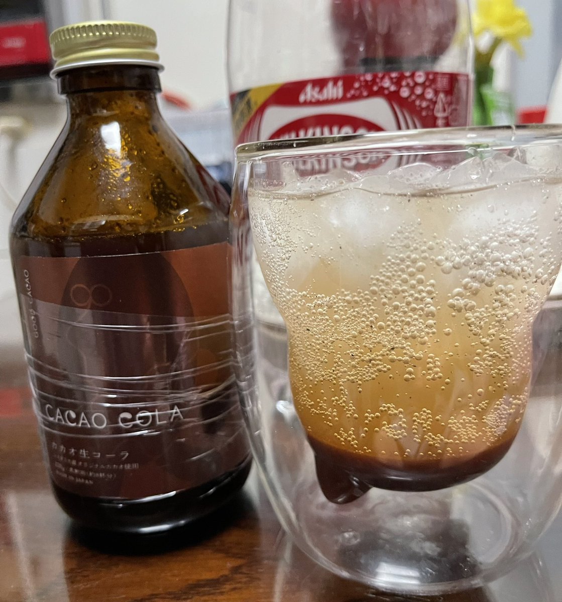 chobi_roo's tweet photo. 早速CACAOCOLA飲んでみた
いきなりスパイスがガツンときた
その後で柑橘
美味しいよぉ

やっぱ食レポ下手くそだわ
好き嫌い、美味い不味いくらいしか言えん😂😂  
 #CRAFTCOLA  #CACAOCOLA https://t.co/B1HB5TWgmE